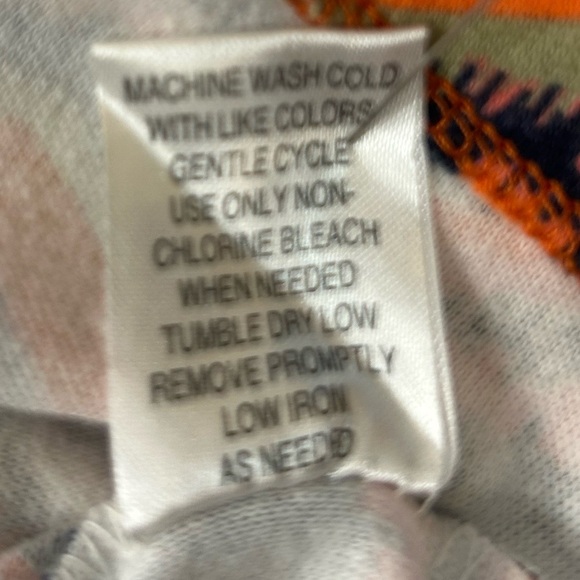 Coastal Cowgirl Rebecca Malone Orange/Navy Southwest Print Cardigan. Size XL. - Picture 10 of 10